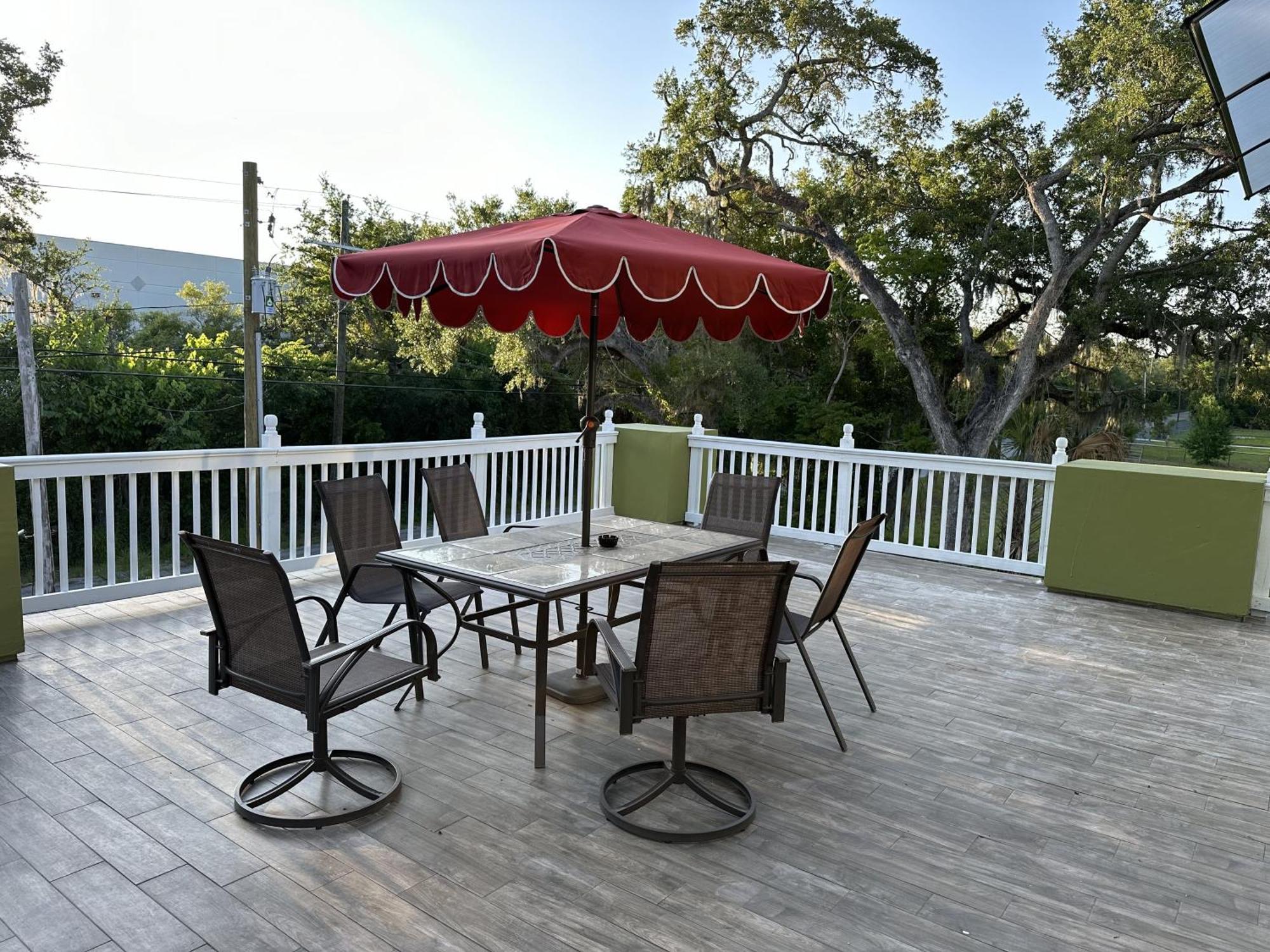 River Palace Tampa Extérieur photo