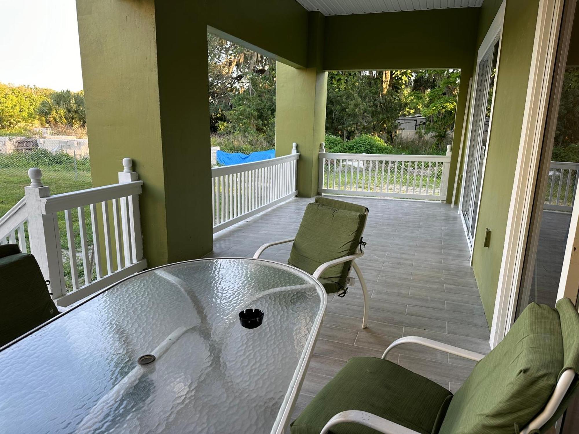 River Palace Tampa Extérieur photo